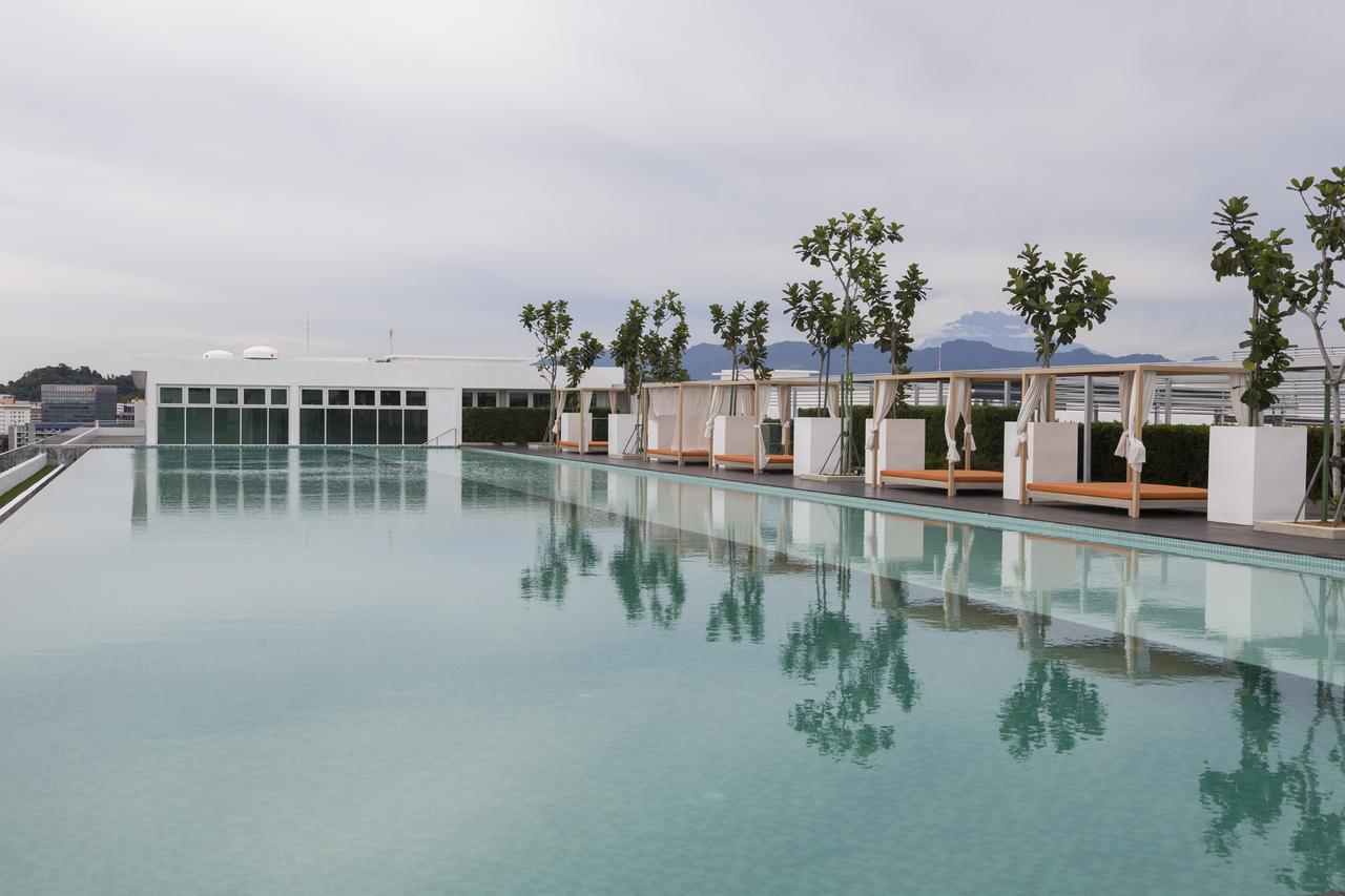 Utopian Homes At Sutera Avenue *